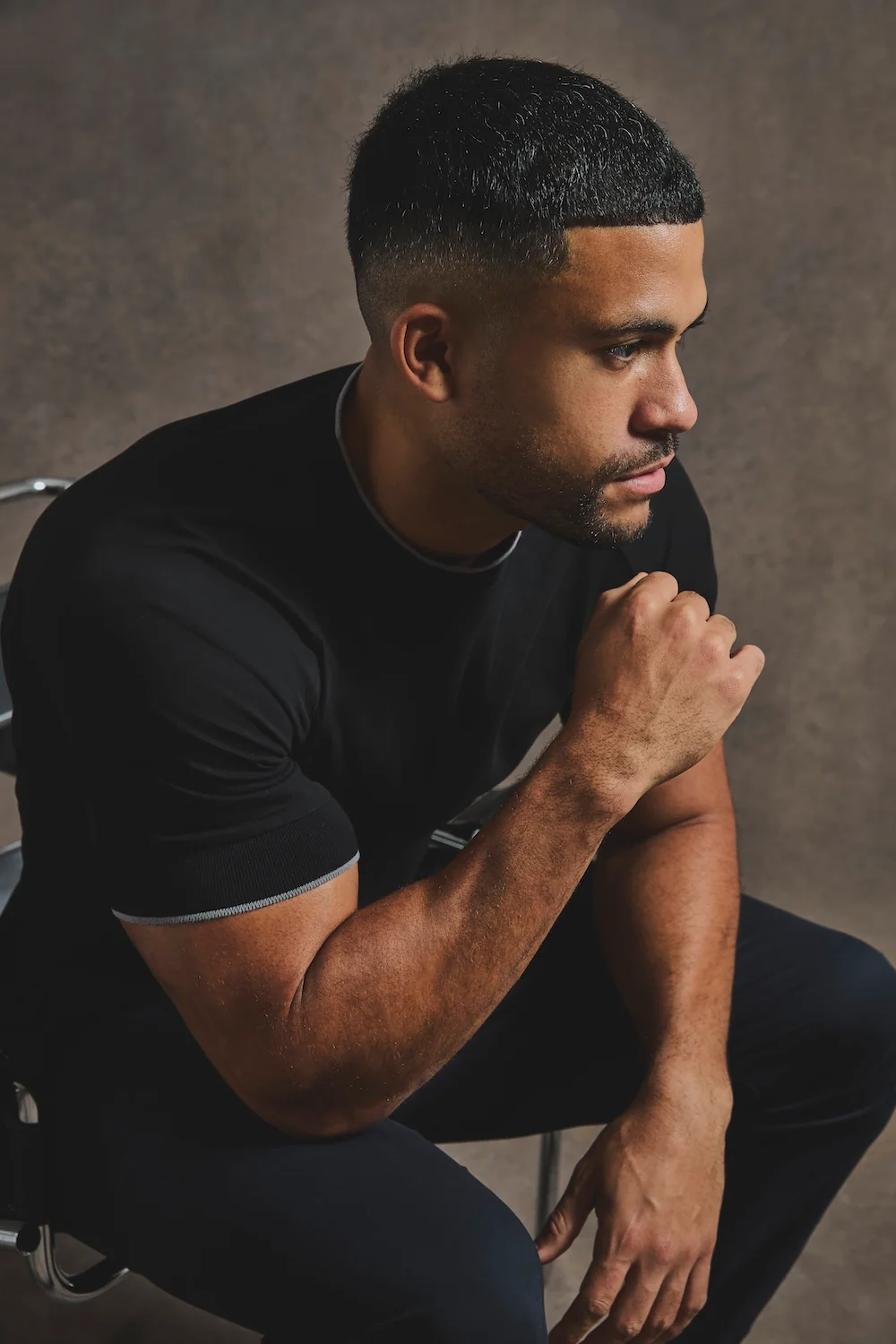 Fine Tipped T-Shirt in Black and Graphite - Image 3