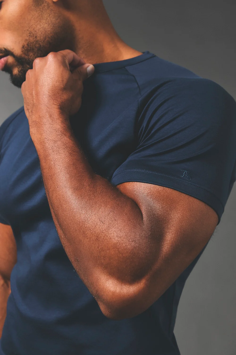 Mercerised Cotton T-Shirt in Navy - Image 6