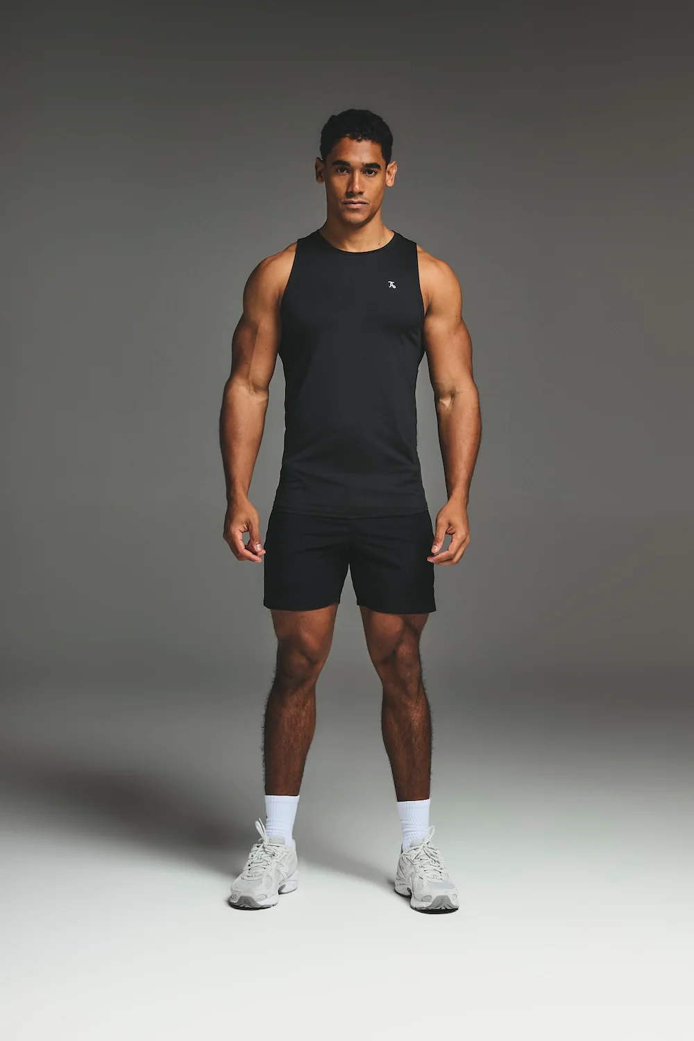 Training Vest in Black - Image 4